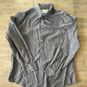 Goodfellow Long Sleeve Dot Print and Leaf Print Shirts - 2 Shirts Mens size XL